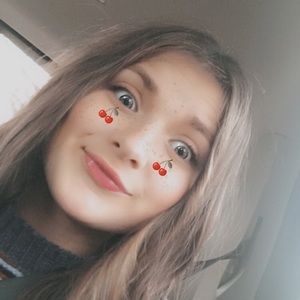 Meet your Posher, Paylin